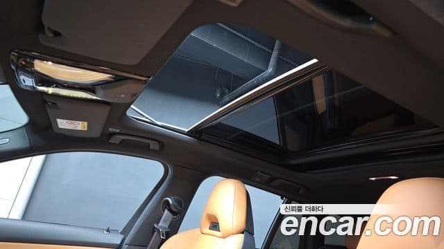 BMW 3 Series 2022 — ფოტო 15/20