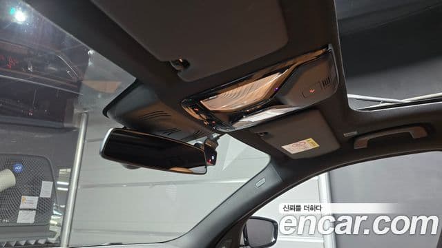 BMW 3 Series 2022 — ფოტო 16/20