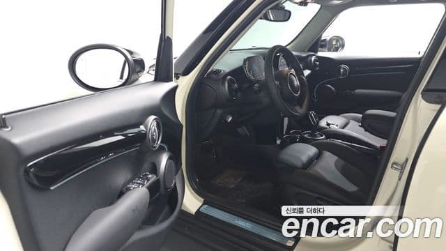 Mini Cooper 2021 — Şəkil 10/20