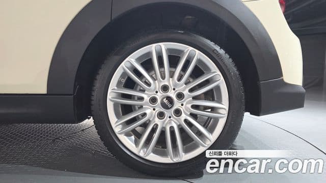 Mini Cooper 2021 — Photo 19/30