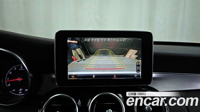 Mercedes-Benz C-Class 2018 — Şəkil 5/34