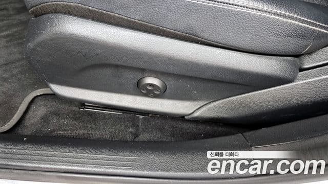 Mercedes-Benz C-Class 2018 — Şəkil 20/34