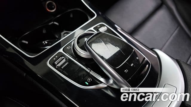 Mercedes-Benz C-Class 2018 — Şəkil 12/34