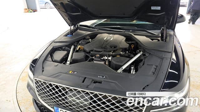 Genesis G80 2023 — Photo 20/31