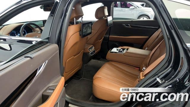 Genesis G80 2023 — Photo 9/31