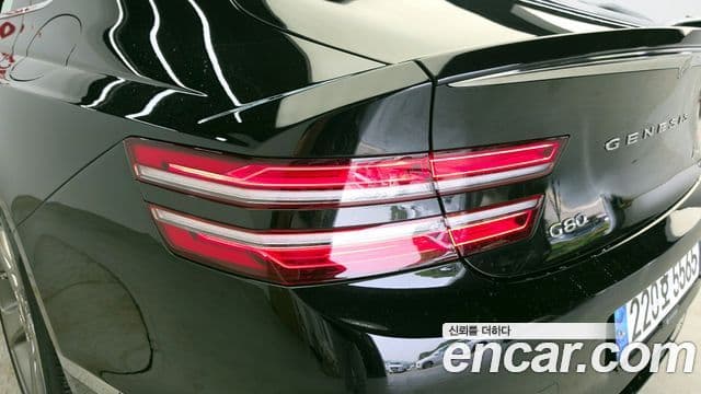 Genesis G80 2023 — Photo 17/31