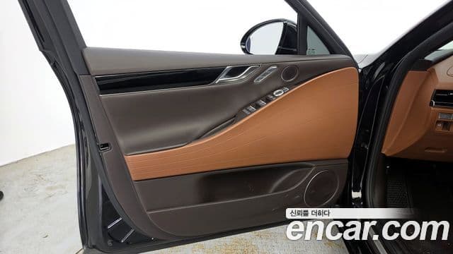 Genesis G80 2023 — Photo 25/31
