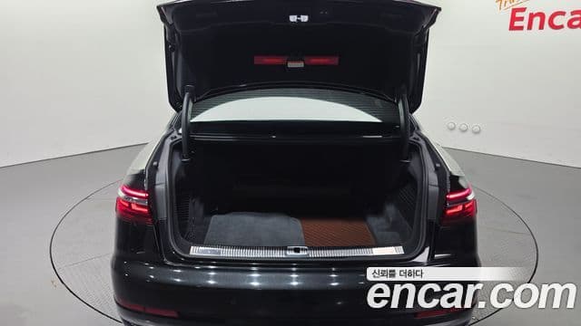 Audi A8 2021 — ფოტო 20/20