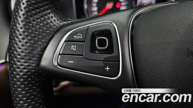 Mercedes-Benz E-Class 2018 — ფოტო 22/33