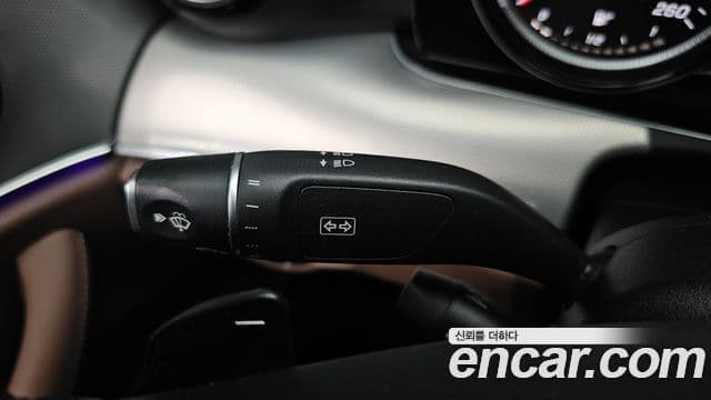 Mercedes-Benz E-Class 2018 — ფოტო 33/33