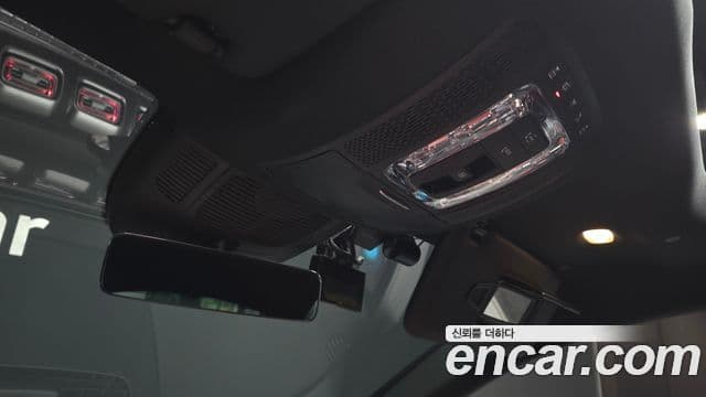 Mercedes-Benz GLE-Class 2021 — Photo 27/33