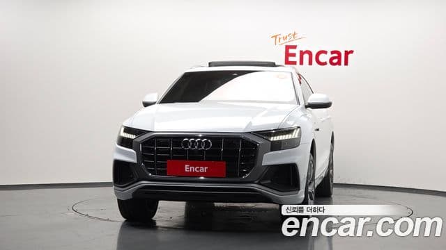 Audi Q7 2021 — ფოტო 3/20