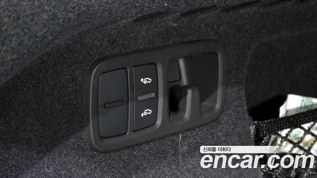 Audi Q8 2021 — Photo 37/39