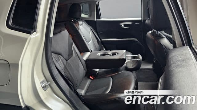 Jeep Compass 2021 — Şəkil 12/20