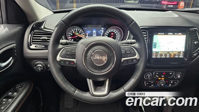 Jeep Compass 2021 — Şəkil 13/20