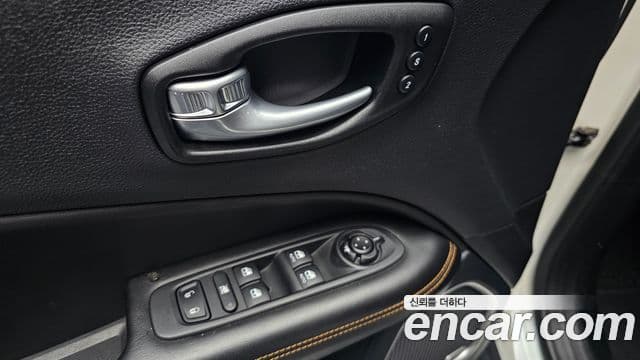 Jeep Compass 2021 — Şəkil 16/20