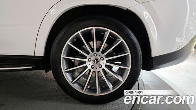 Mercedes-Benz GLE-Class 2023 — ფოტო 20/32