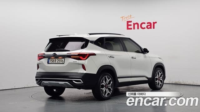 Kia Seltos 2021 — Şəkil 2/20
