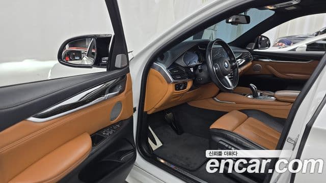 BMW X6 2018 — Şəkil 10/20