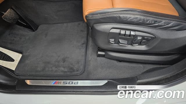 BMW X6 2018 — Photo 20/34