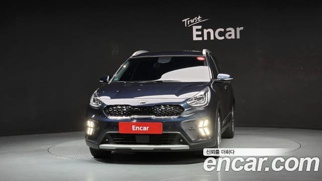 Kia Niro 2019 — ფოტო 3/20