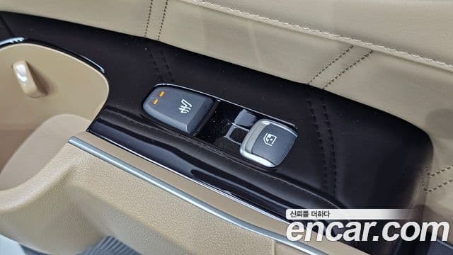 Kia Sorento 2024 — ფოტო 16/20
