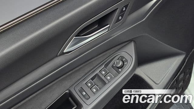 Volkswagen Golf 2024 — ფოტო 20/20