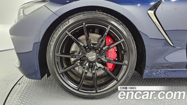 Genesis G70 2018 — ფოტო 8/20