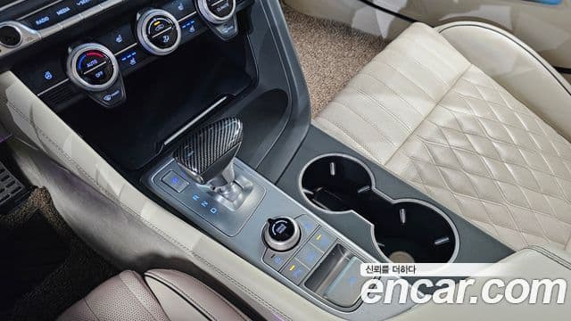 Genesis G70 2018 — ფოტო 6/20