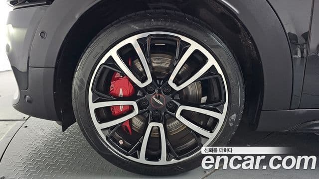 Mini Cooper Countryman 2021 — ფოტო 5/20