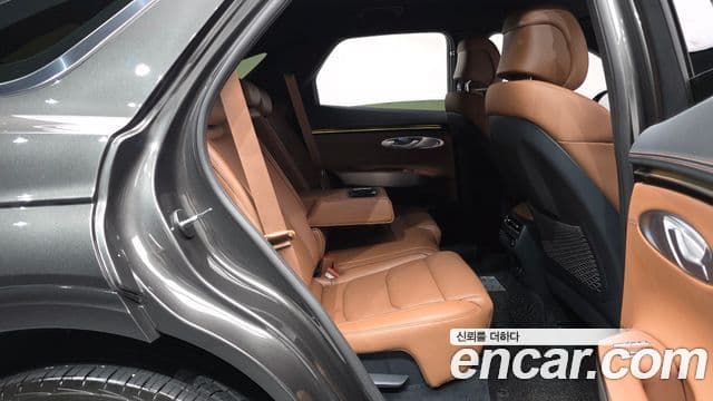 Genesis GV70 2025 — ფოტო 11/20