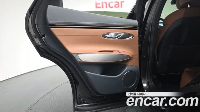 Genesis GV70 2025 — Photo 14/34
