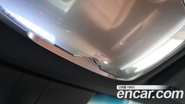 Genesis GV70 2025 — Photo 25/34