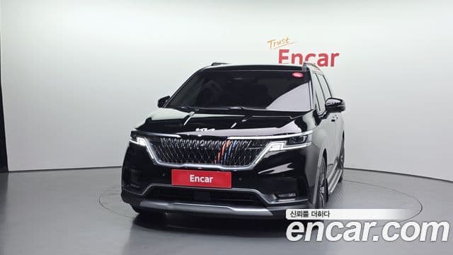 Kia Carnival 2021 — ფოტო 3/20