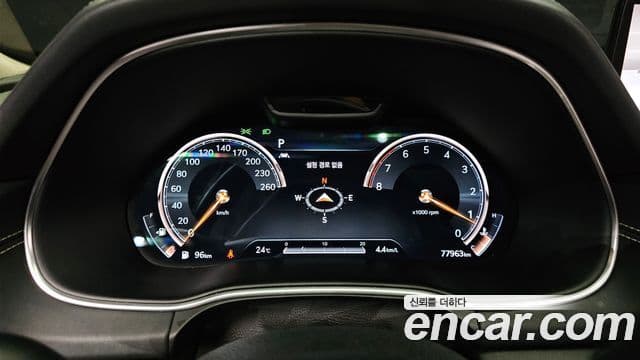 Genesis GV80 2020 — Photo 11/20