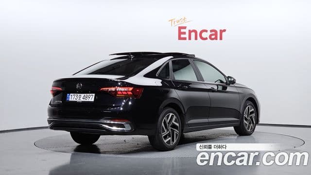 Volkswagen Jetta 2024 — ფოტო 2/20