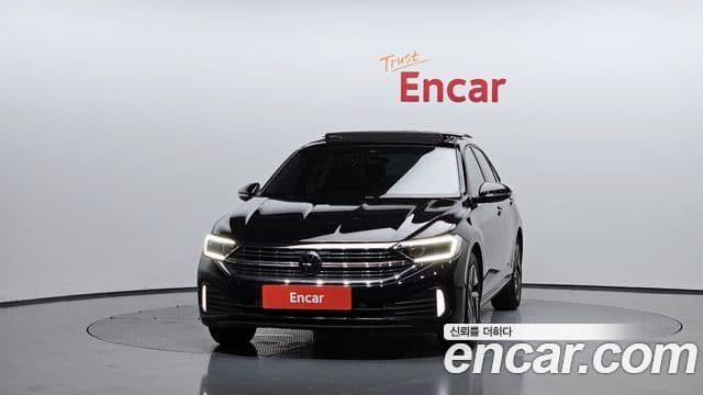 Volkswagen Jetta 2024 — ფოტო 3/20