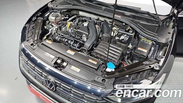 Volkswagen Jetta 2024 — ფოტო 6/20