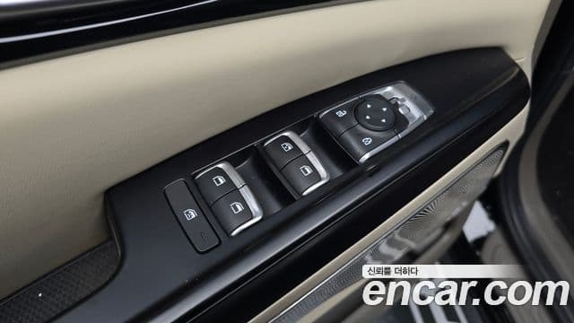 Kia Carnival 2021 — фото 20 из 20