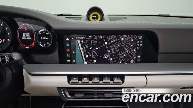 Porsche 911 2023 — Şəkil 14/20