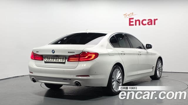 BMW 5 Series 2020 — Şəkil 2/20