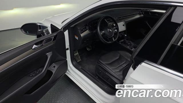 Volkswagen Arteon 2019 — Şəkil 11/20