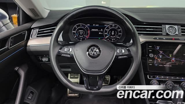 Volkswagen Arteon 2019 — Şəkil 13/20
