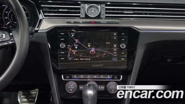 Volkswagen Arteon 2019 — Şəkil 15/20