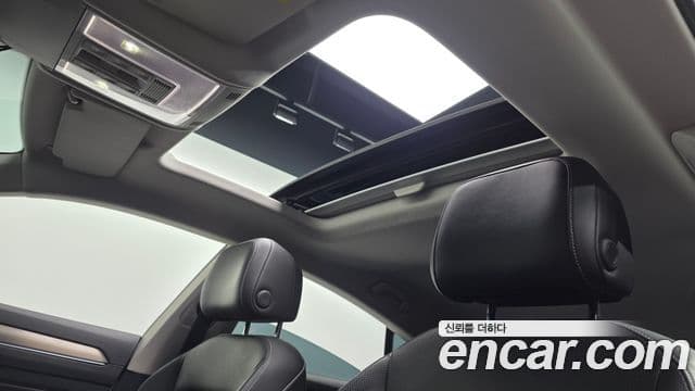 Volkswagen Arteon 2019 — Şəkil 17/20