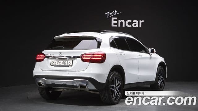 Mercedes-Benz GLA-Class 2018 — Фото 2/20