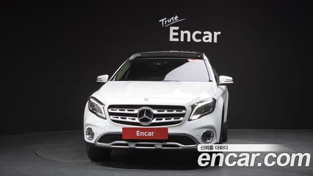 Mercedes-Benz GLA-Class 2018 — Фото 3/20