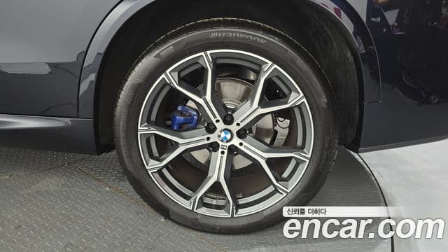 BMW X5 2025 — Photo 13/31