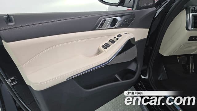 BMW X5 2025 — Photo 25/31