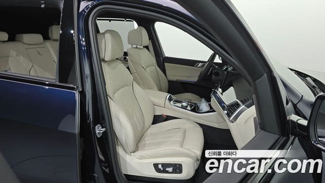 BMW X5 2025 — Photo 8/31